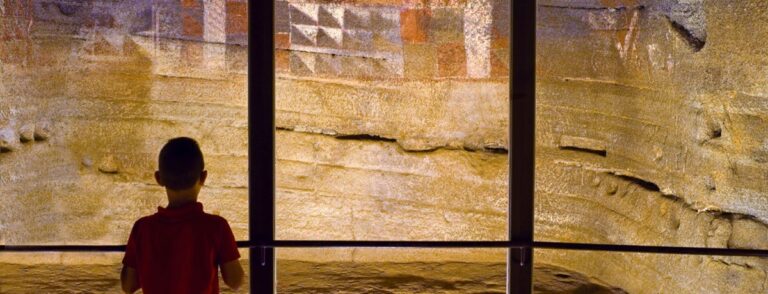 La Cueva Pintada une arqueología y mundo marino en un taller para escolares