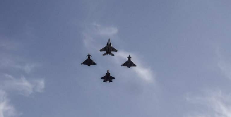 Israel anuncia ejercicios militares en la frontera con Líbano