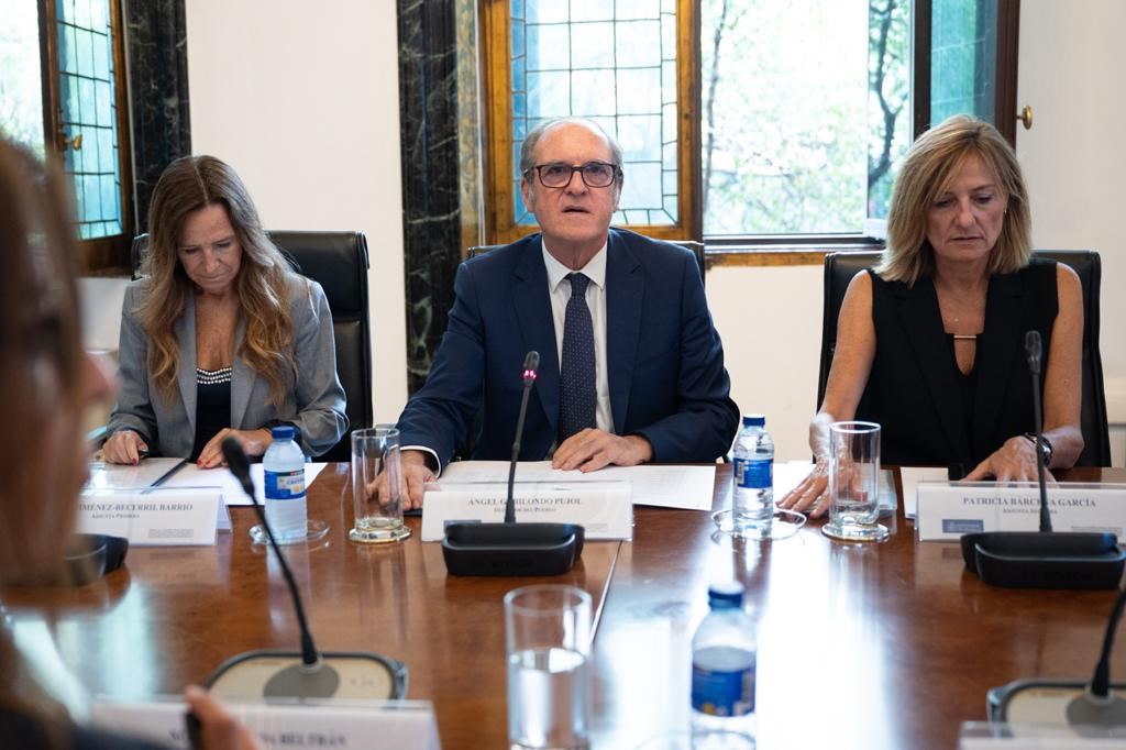 El Defensor del Pueblo reúne por segunda vez a la comisión que investiga abusos en la Iglesia