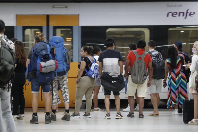 La avería ferroviaria en Cataluña ha afectado a 200 trenes y 80.000 viajeros