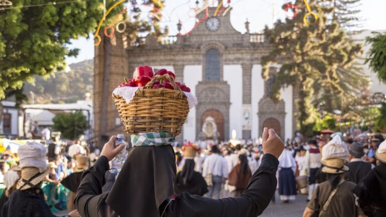 Teror vuelve a salir de romería para festejar a la Virgen del Pino