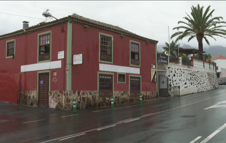 El restaurante que destrozó el volcán y vuelve a abrir en Breña Baja