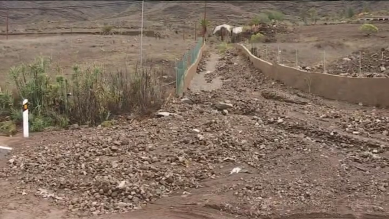 El Gobierno canario reafirma su compromiso de ayudar en la reparación de los daños de Hermine en La Aldea