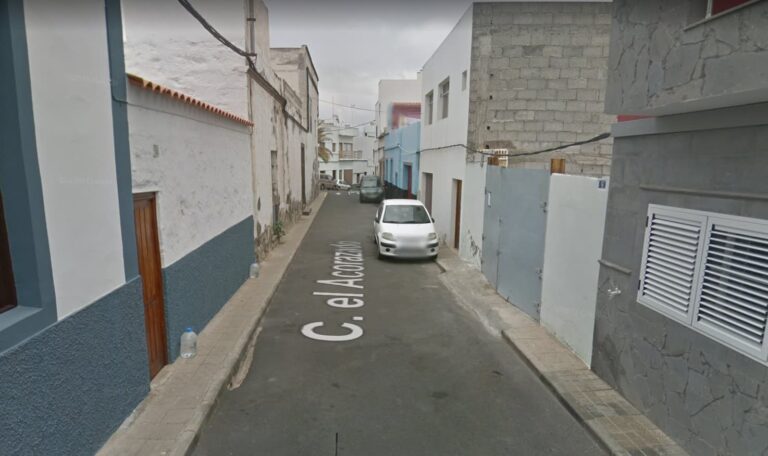 Atendida una mujer tras el incendio en una vivienda en Arucas, Gran Canaria