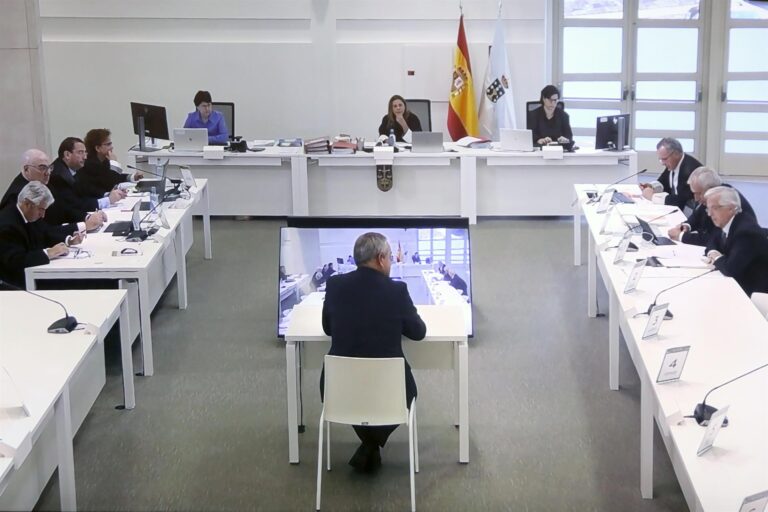 «La he jodido»: primeras palabras del conductor del Alvia a un mando policial