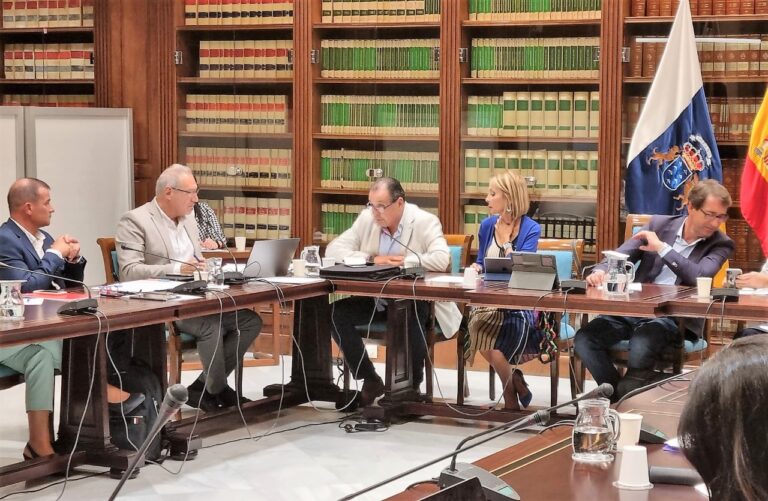 Sanidad presenta en el Parlamento el IV Plan sobre Adicciones