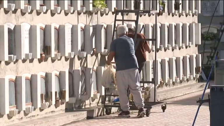 Reabre el cementerio de Las Manchas después de 13 meses