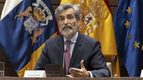 El presidente del Tribunal Supremo y del CGPJ renuncia a sus cargos