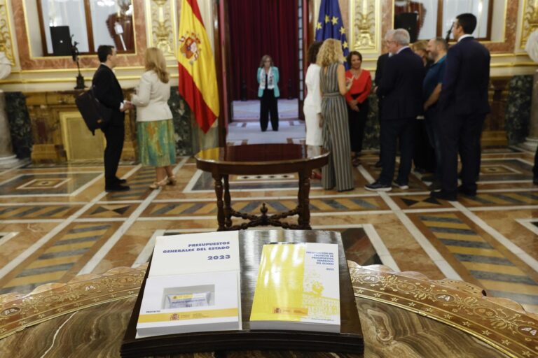 Canarias recibirá más de 9.600 millones de unos PGE que la oposición califica de irreales