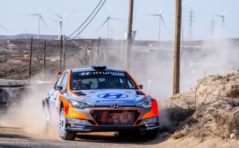 Un centenar de corredores en el XLVIII Rally Orvecame Isla de Tenerife