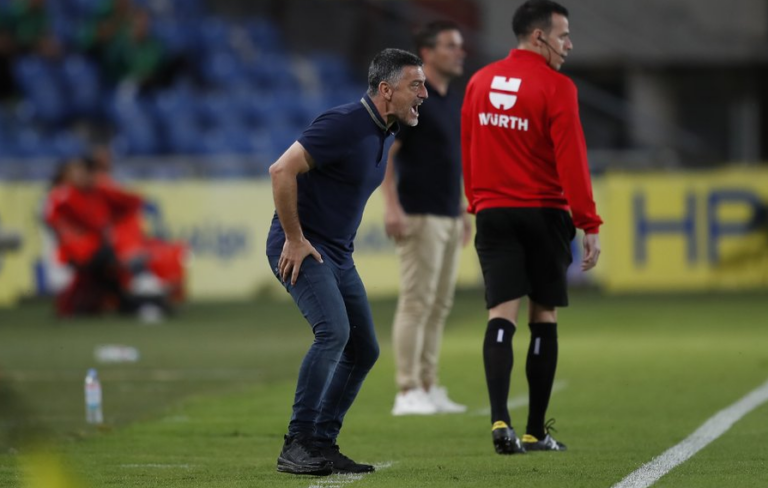 Juego con balón y solidez defensiva, claves para García Pimienta del buen momento de Las Palmas