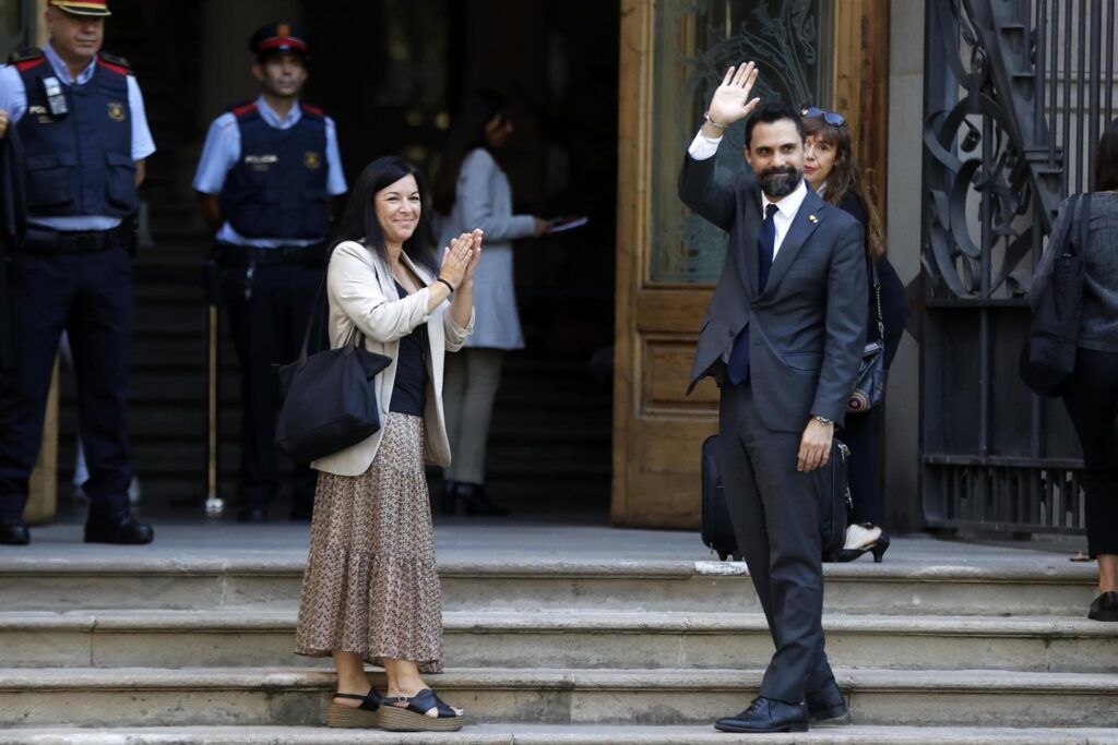 El TSJC absuelve a Torrent y a la Mesa del Parlament por desobediencia al TC