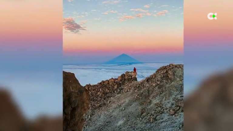 Denuncian a un influencer por entrar en un sendero prohibido del Teide