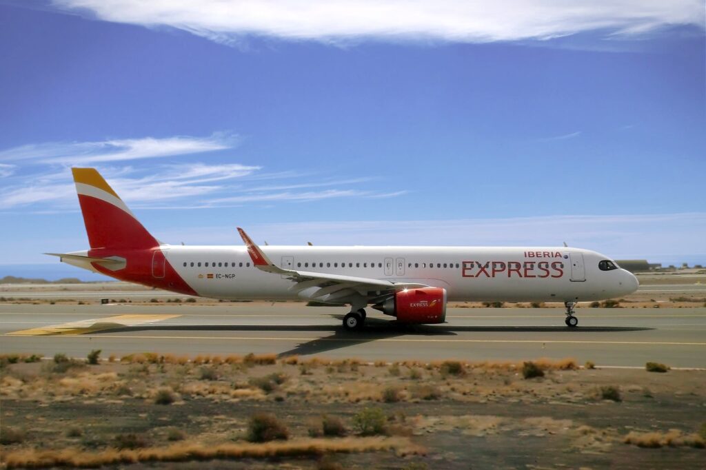 Iberia Express incrementa un 29 % sus vuelos a Canarias