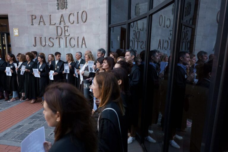 Los letrados de la Administración de Justicia alertan de que paralizarán los juzgados