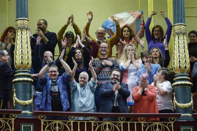 El Congreso aprueba la ley trans y reconoce la autodeterminación de género