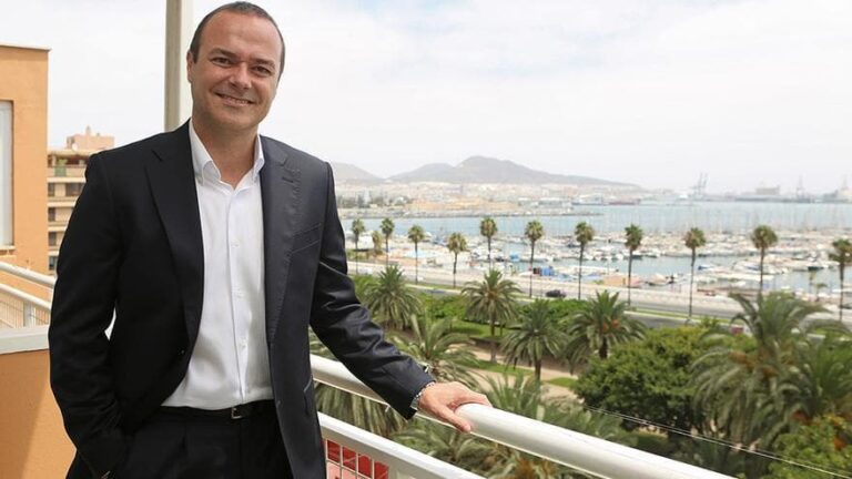 Hidalgo lidera una lista «para ganar y gobernar» en el Cabildo de Gran Canaria