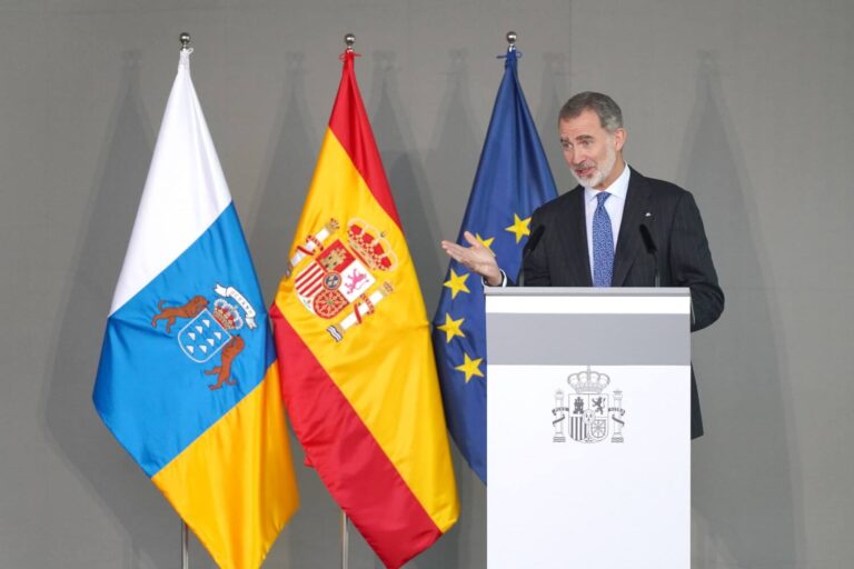 Felipe VI acude en Gran Canaria a la cena de gala de la Conferencia de Economía Digital de OCDE