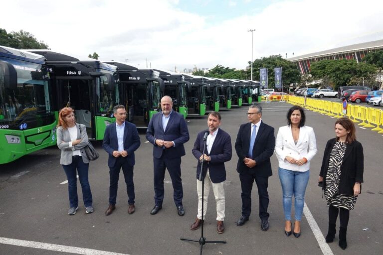 Santa Cruz presenta las nuevas guaguas que mejoran un servicio más eficiente y sostenible