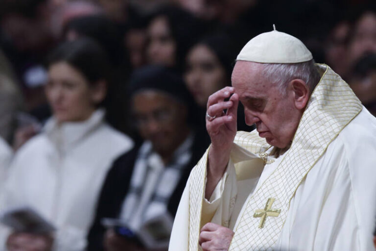 El Papa pide que se ponga fin a la guerra en Ucrania durante el mensaje ‘Urbi et Orbi’