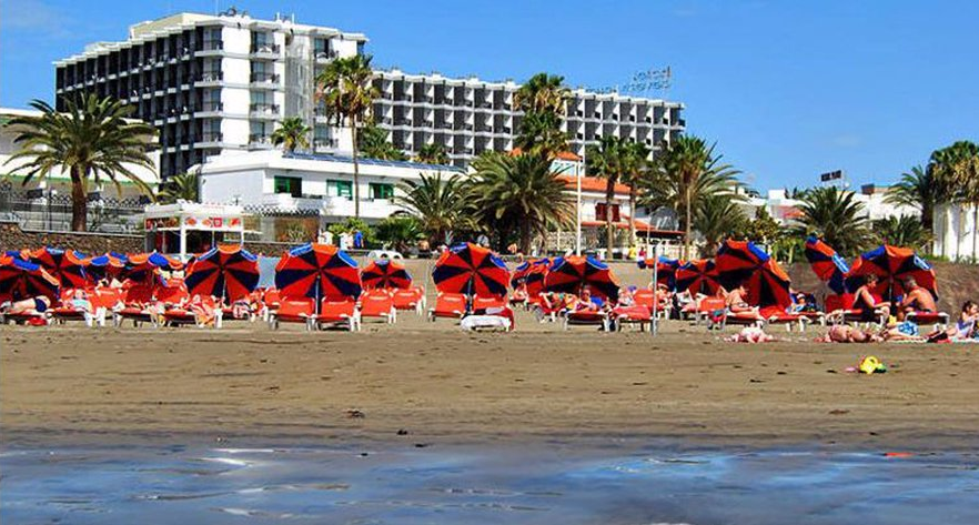 Los municipios canarios refuerzan la seguridad de sus playas para Semana Santa