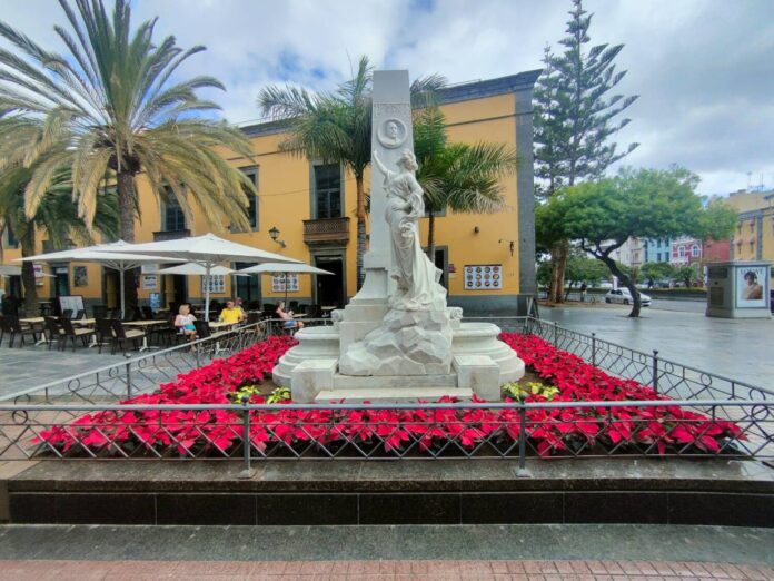 El Ayuntamiento de Las Palmas de Gran Canaria planta 26.610 flores de Pascua