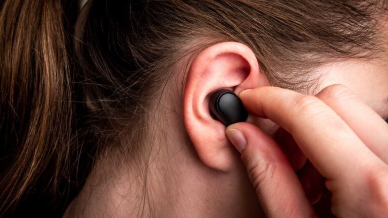 Aumenta el número de jóvenes con pérdida de audio
