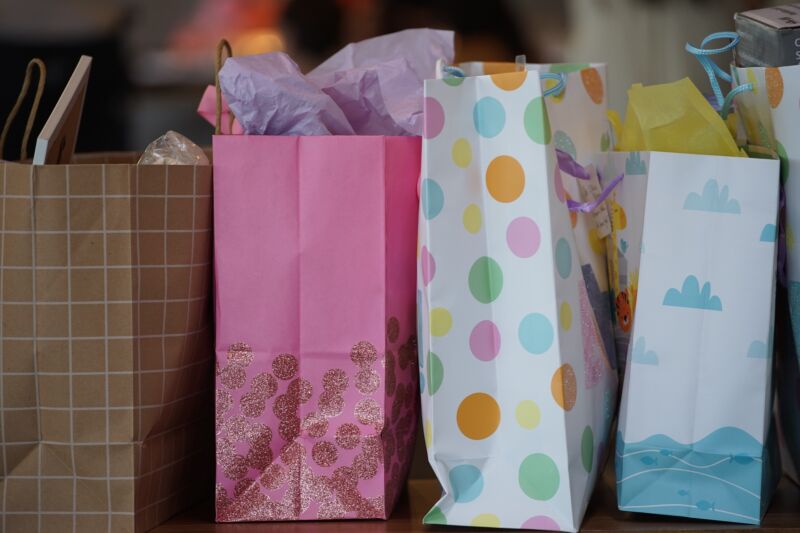 El 44% de los canarios se siente culpable cuando gasta más de lo planeado en regalos