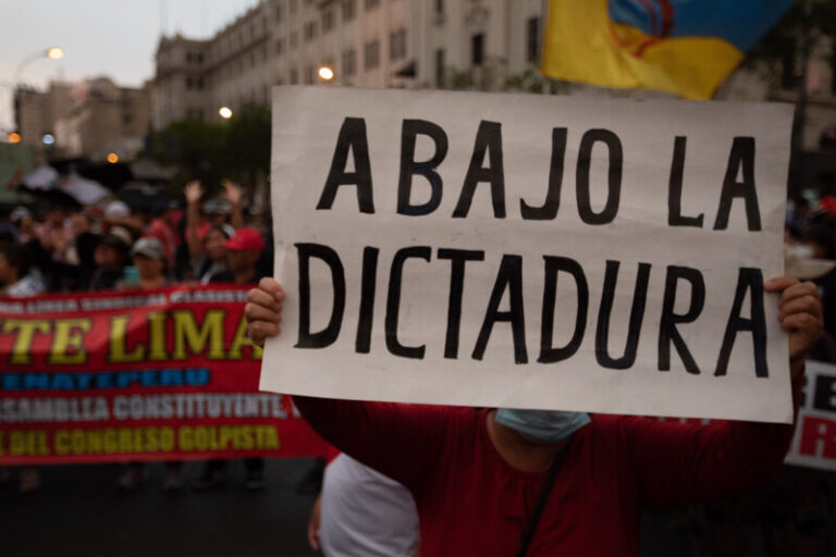 Una multitudinaria protesta en Lima pide la renuncia de Dina Boluarte