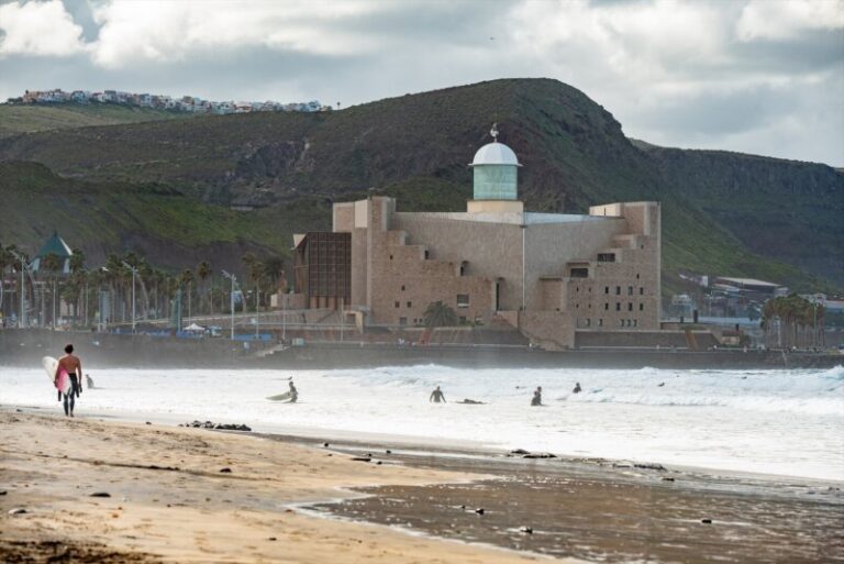 Detenidos dos jóvenes por intento de agresión sexual en Las Palmas de Gran Canaria
