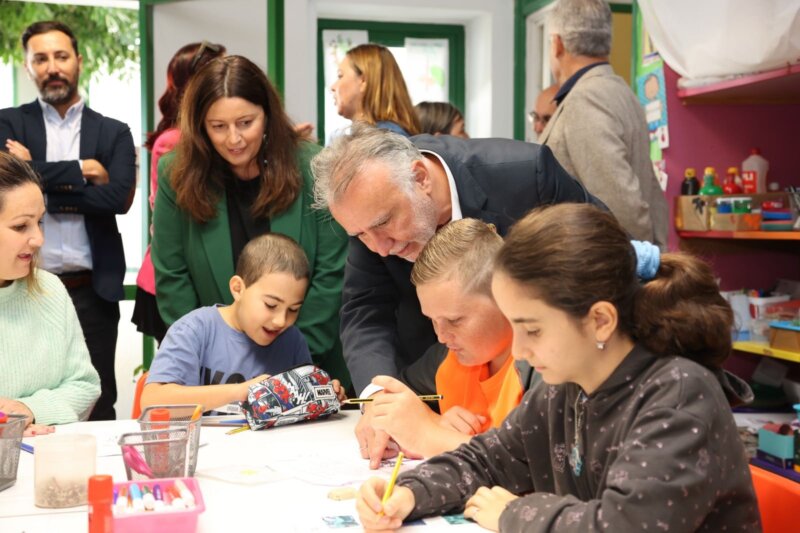 Torres subraya la importancia de la educación infantil gratuita de 0 a 3 años