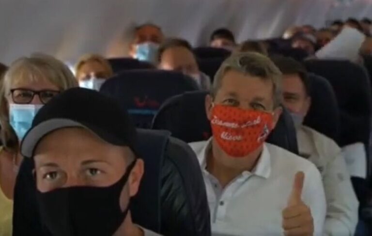 La UE obliga a usar mascarilla a los pasajeros procedentes de China