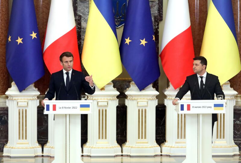Francia enviará a Ucrania tanques ligeros de fabricación francesa