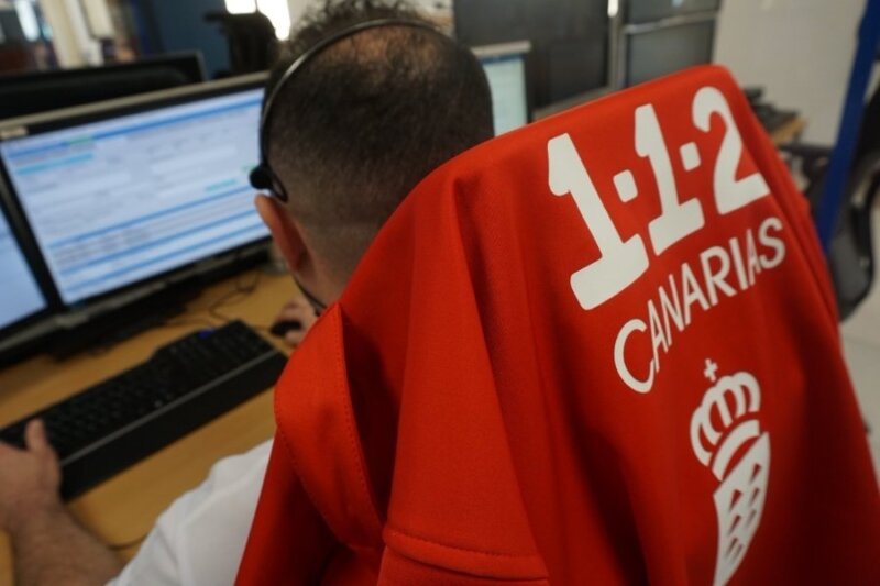 Un conductor resulta herido tras el vuelco de su camión en Gran Canaria