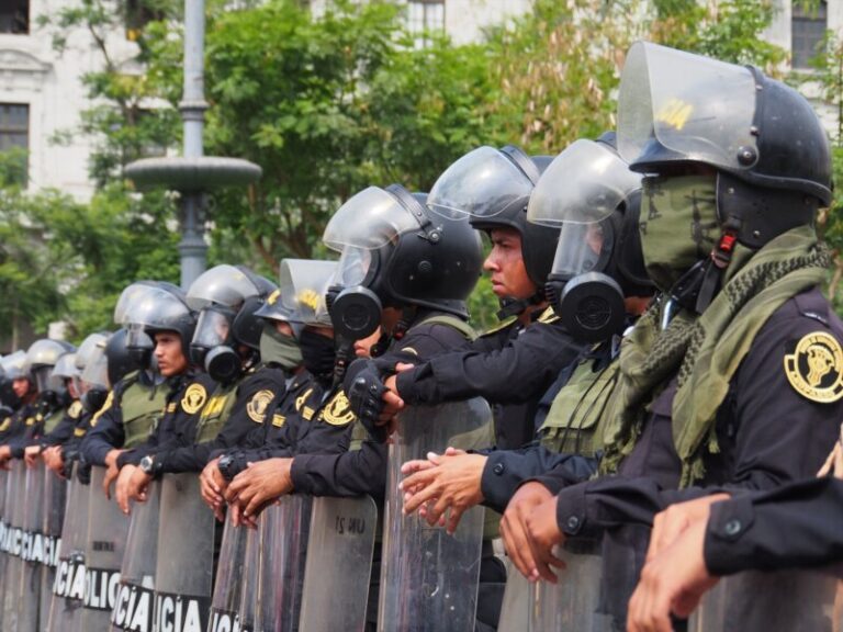 Perú prorroga 30 días el estado de emergencia en Lima