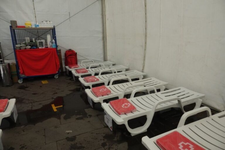 El Hospital del Carnaval de Santa Cruz de Tenerife atiende a 109 personas durante la última noche