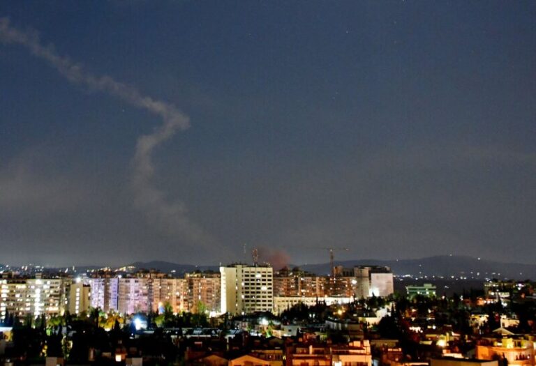 Al menos cinco muertos y 15 heridos tras una serie de ataques aéreos israelíes en Siria