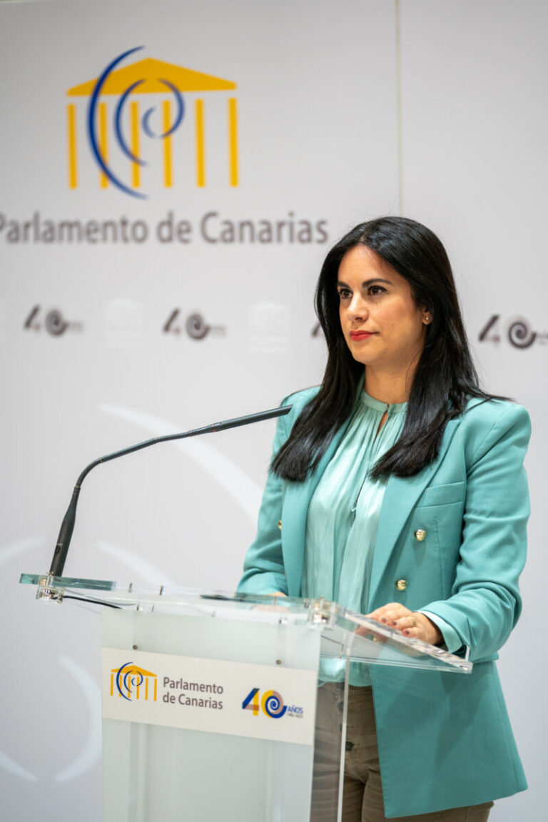 Espino propone destinar los remanentes de los grupos parlamentarios a fines solidarios