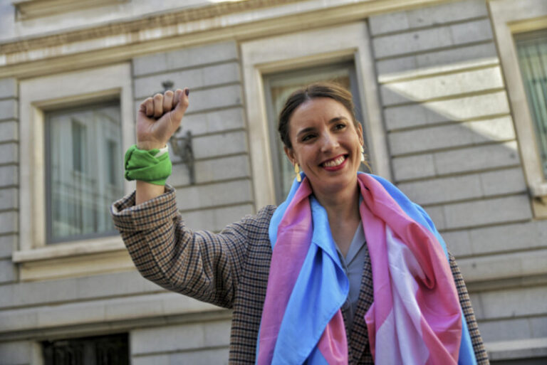 Aprobada la ley trans pese a las diferencias entre PSOE y Unidas Podemos