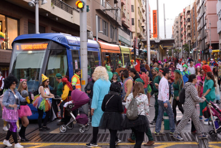 Más de 220.000 personas viajaron en el Tranvía entre el viernes y martes de Carnaval