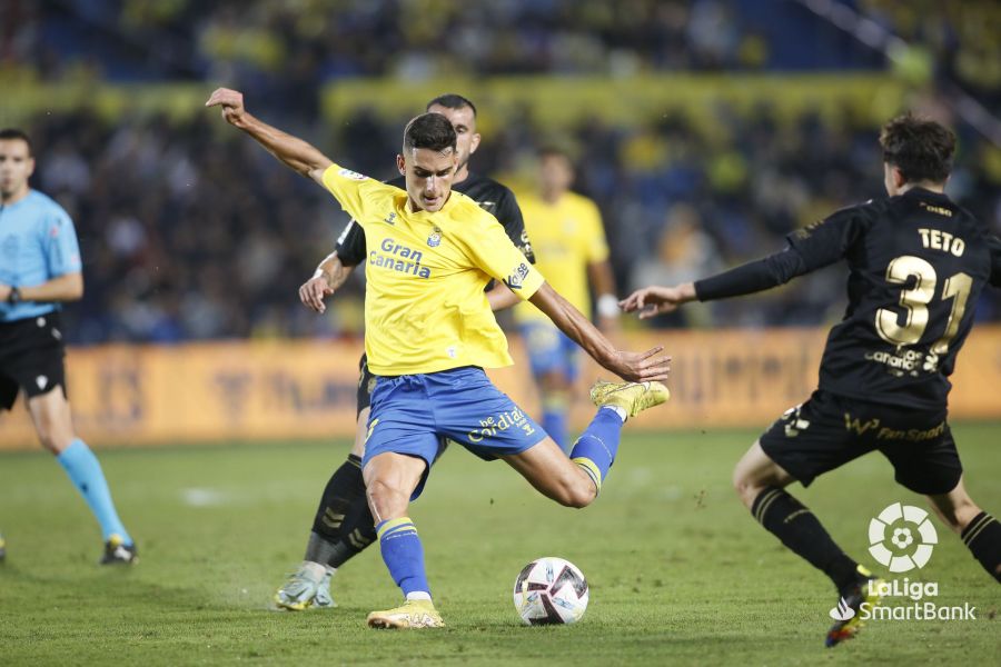 Los jugadores con más derbis canarios en sus botas