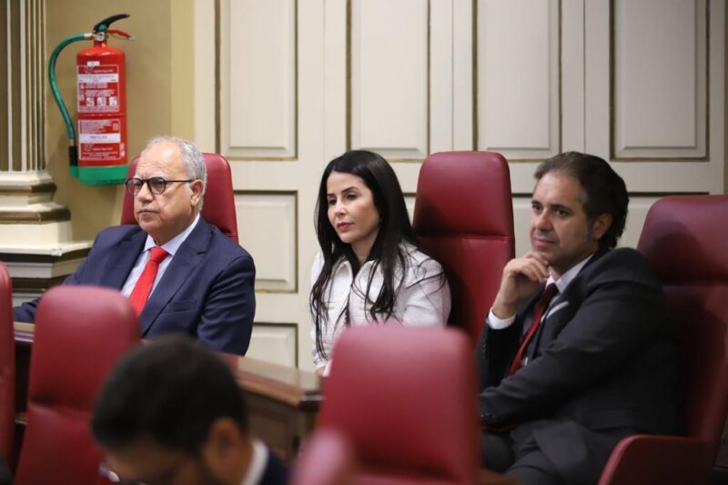 ASG en Parlamento