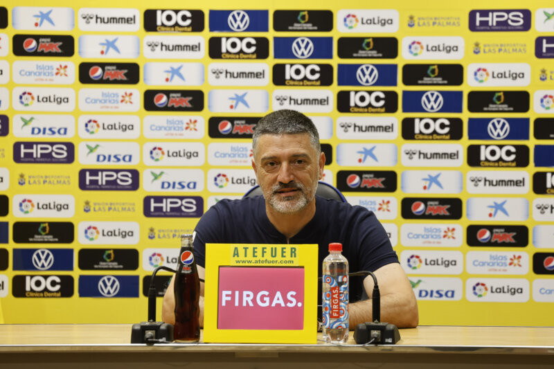Pimienta, optimista ante el partido que ganarán "como sea" contra el Sporting de Gijón