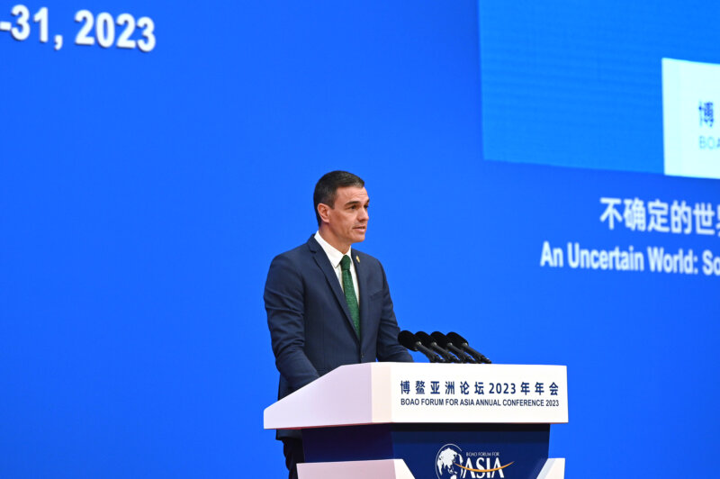 "Europa y China deben continuar profundizando colaboración"