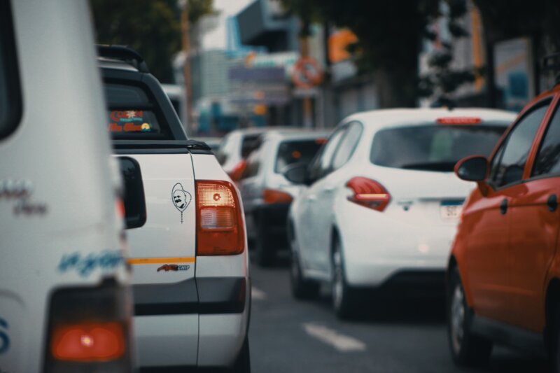 coches en la calle. Para ilustrar en este caso vehículos de alquiler Lanzarote