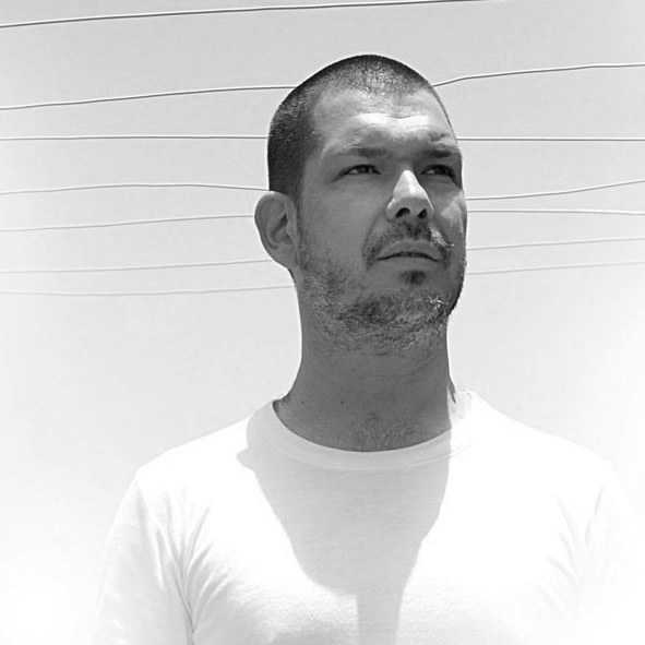 El artista Víctor Ezquerro expone su obra en Santa Cruz de Tenerife