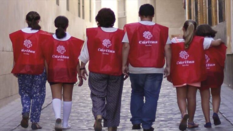 Cáritas reclama medidas para el acceso de aquellas personas que no disponen de agua potable
