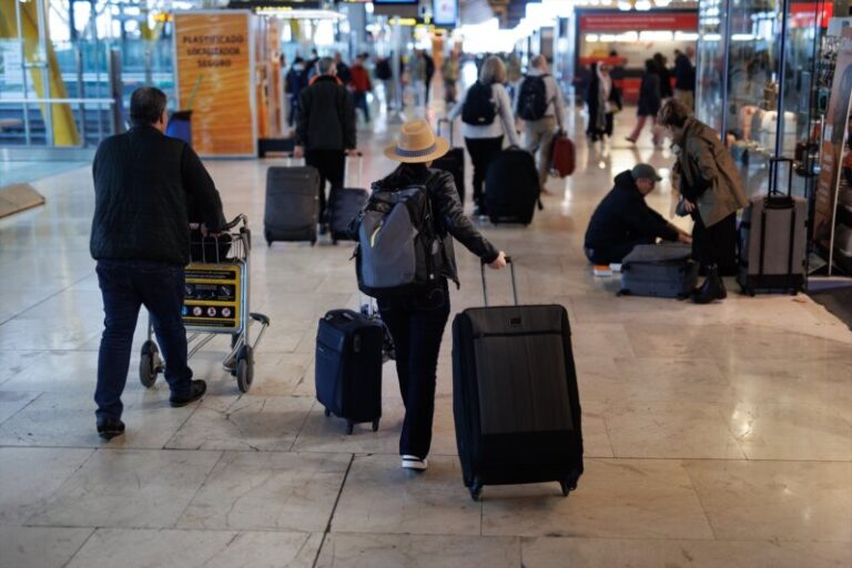 Arranca la operación salida de verano en Canarias