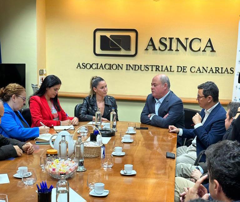 CC acusa al PSOE de incumplir lo pactado sobre costes tipos porque los precios «no paran de subir»