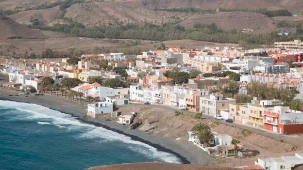 Una avería en La Lajita (Fuerteventura) obliga al suministro de agua con cubas